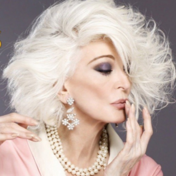 Meet your Posher, NVee - Picture 1 of 1